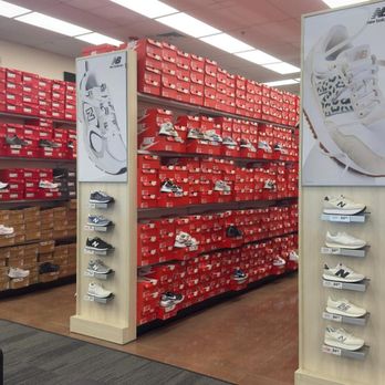 Rack Room Shoes - Shoe Stores Near Me - Aberdeen, North Carolina Rack Room Shoes - Shoe Stores Near Me - Aberdeen, North Carolina