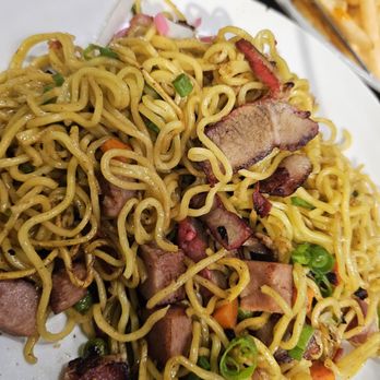 Beer Lab HI - Fried Noodles which was pretty good - Breweries Near Me - Aiea, Hawaii