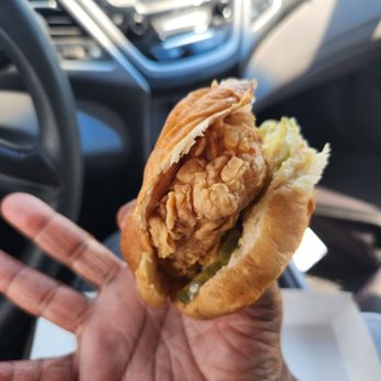 Golden Chick - Giant chicken vibes! - Fast Food Near Me - San Antonio, Texas