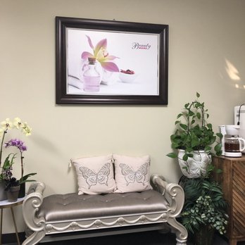 Beauty More - Office/waiting room/reception area - Waxing Near Me - Annandale, Virginia