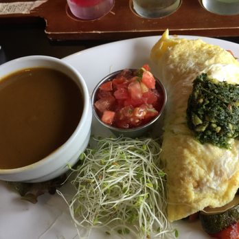 The Booch Bar - Omelet with soup - Breakfast & Brunch Near Me - Hilo, Hawaii