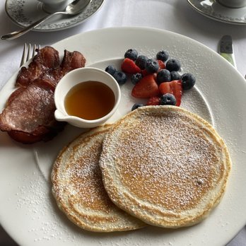 Lady Helen Restaurant - Pancakes for breakfast - Irish Near Me - Thomastown, KK Lady Helen Restaurant - Pancakes for breakfast - Irish Near Me - Thomastown, KK