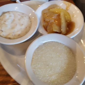 Cracker Barrel Old Country Store - Breakfast & Brunch Near Me - Grovetown, Georgia