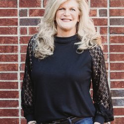 Revive Implant + Cosmetic Dentistry - Vikki, Office Manager