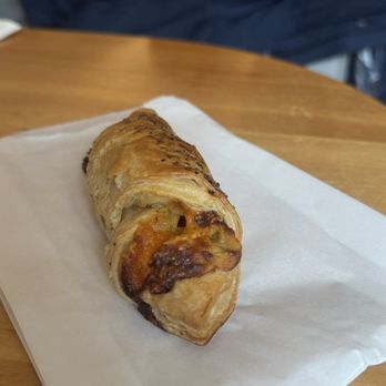 Timbertrain Coffee Roasters - Gastown - Ham and cheese puff pastry - Coffee Roasteries Near Me - Vancouver, British Columbia Timbertrain Coffee Roasters - Gastown - Ham and cheese puff pastry - Coffee Roasteries Near Me - Vancouver, British Columbia