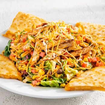 Chili's - Quesadilla explosion salad - Tex-Mex Near Me - Joplin, Missouri Chili's - Quesadilla explosion salad - Tex-Mex Near Me - Joplin, Missouri