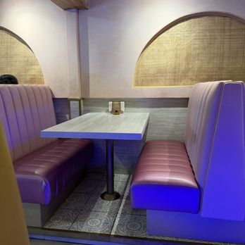 Quiero Brunch - Indoor dining booths - Mexican Near Me - Temecula, California Quiero Brunch - Indoor dining booths - Mexican Near Me - Temecula, California