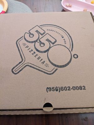 550 Pizzeria by null