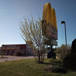 McDonald's - 23 mai 2020 à 7h46 / En plein déconfinement très fragile