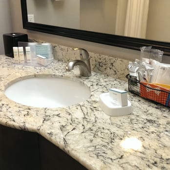 Hampton Inn & Suites Temecula - Hotels Near Me - Temecula, California Hampton Inn & Suites Temecula - Hotels Near Me - Temecula, California