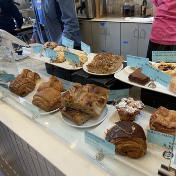 Dozen Bakery - Bakeries Near Me - Nashville, Tennessee Dozen Bakery - Bakeries Near Me - Nashville, Tennessee
