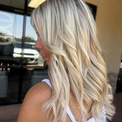 Encore Salon