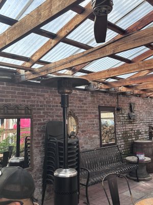 New Park Tavern by null