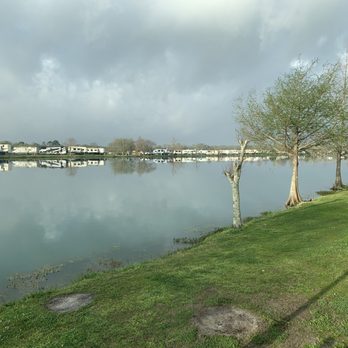 Poche's Rv Park - Morning on the lake - RV Parks Near Me - Breaux Bridge, Louisiana