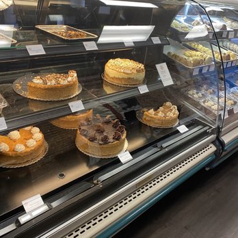 Gourmet Goodies Bake Shop - Bakeries Near Me - Winter Haven, Florida