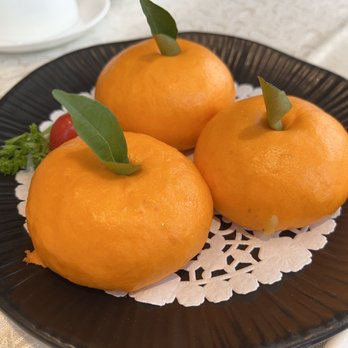 Neptune Palace Seafood Restaurant - Custard bun - Dim Sum Near Me - Burnaby, British Columbia Neptune Palace Seafood Restaurant - Custard bun - Dim Sum Near Me - Burnaby, British Columbia
