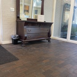 Chris M Peterson, MD - Waiting room