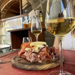 La Cantinella - Cheese and ham