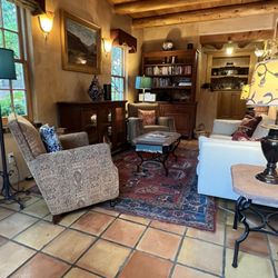 El Farolito Bed & Breakfast Inn - Quiet sitting area where I had my coffee after breakfast