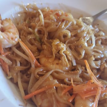Kao Hom - Pad Thai shrimp - Thai Near Me - Van Nuys, California