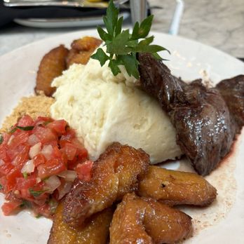 Bossa Nova Brazilian Cuisine - SMACK DOWN - Brazilian Near Me - West Hollywood, California Bossa Nova Brazilian Cuisine - SMACK DOWN - Brazilian Near Me - West Hollywood, California
