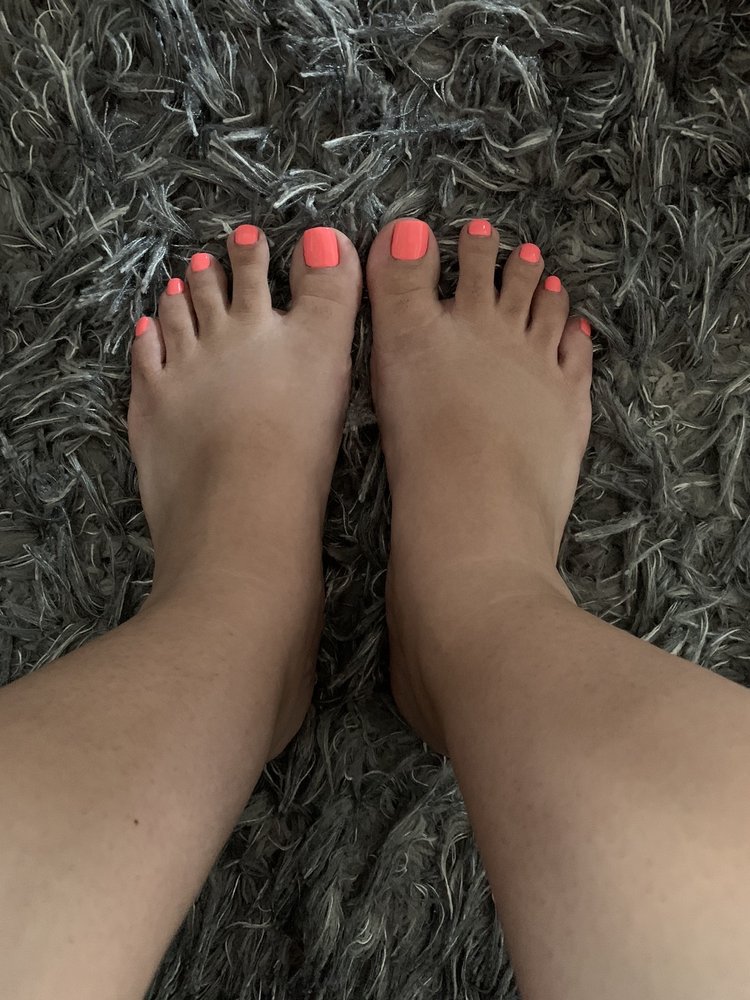 Oasis Nails & Spa Logo