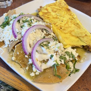 Frida Room - Chilaquiles Verdes - Breakfast & Brunch Near Me - Chicago, Illinois