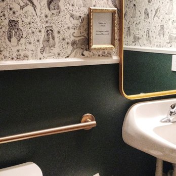 The Magnolia - I want this bathroom! - Breakfast & Brunch Near Me - Palatka, Florida The Magnolia - I want this bathroom! - Breakfast & Brunch Near Me - Palatka, Florida