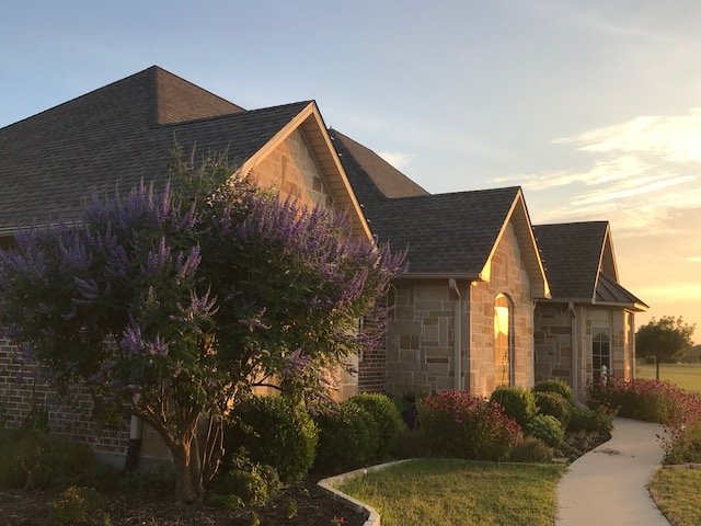 Slide of T&R Roofing