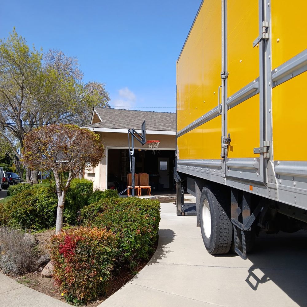 Movers R Here - Movers Near Me - Newark, California Movers R Here - Movers Near Me - Newark, California