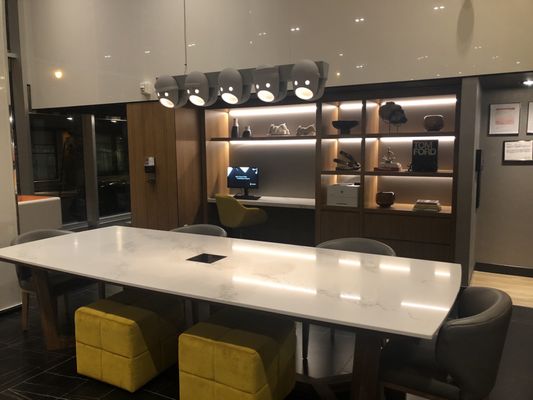 Humaniti Hotel Montreal Autograph Collection by null