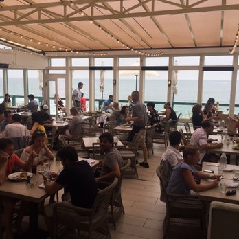 Driftwood Kitchen - Dining area - Seafood Near Me - Laguna Beach, California