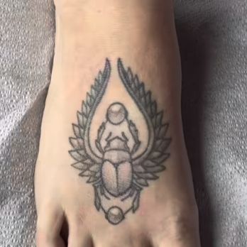 Petunia Twins Ink - Before, original tattoo by another artist from 2015 - Tattoo Near Me - Los Angeles, California Petunia Twins Ink - Before, original tattoo by another artist from 2015 - Tattoo Near Me - Los Angeles, California
