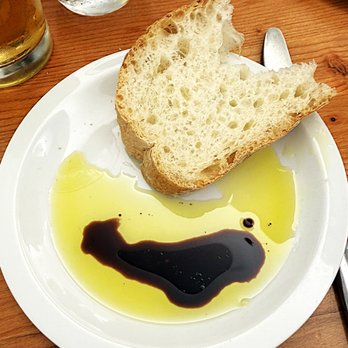 Locanda Del Marinaio - Italian bread with oil and Modena Balsamic vinegar - Italian Near Me - Amalfi, SA Locanda Del Marinaio - Italian bread with oil and Modena Balsamic vinegar - Italian Near Me - Amalfi, SA