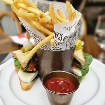 La Taverne - Steakhouses Near Me - Colorado Springs, Colorado