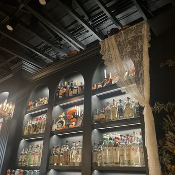 Con Amor - Behind the bar - Bars Near Me - Napa, California