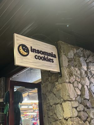 Insomnia Cookies by null