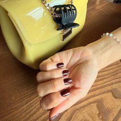 Classic Nails - Gel manicure