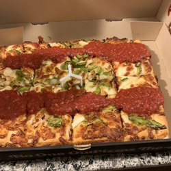 Pizza Hut - Boston Style Supreme, No Italian Sausage