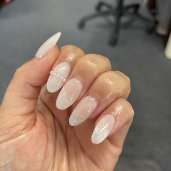 Pro Nails - Wedding Nails Gel X by Hannah - Nail Salons Near Me - Brisbane, California