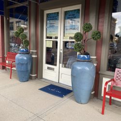 New Age Skincare Spa - New benches and awnings 2023