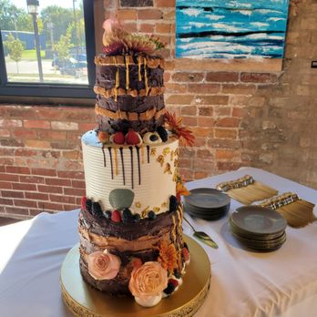 Tous Les Jours - Bakeries Near Me - West Des Moines, Iowa Tous Les Jours - Bakeries Near Me - West Des Moines, Iowa