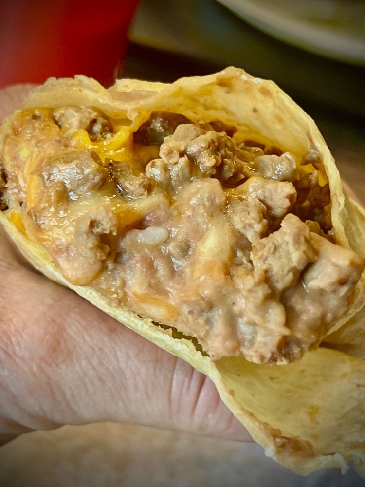 Los Favoritos Taco Shop