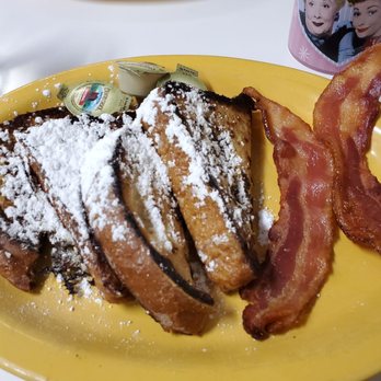 The Yesterday's Diner - I had the wonder woman (French toast with bacon) - Breakfast & Brunch Near Me - Red River, New Mexico