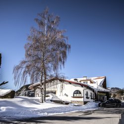Zomm. - Eingangsbereich Restaurant Zomm. im Meilerhof