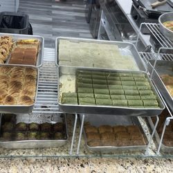 Pasha Castle - More baked goodies. Free samples.