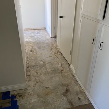 Perry Floors - Vinyl plank flooring - Carpet Installation Near Me - Upland, California