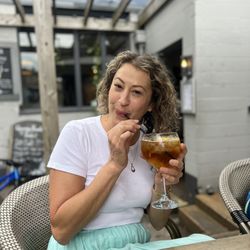 Victoria Pub & Kitchen - Pimms cup on the patio