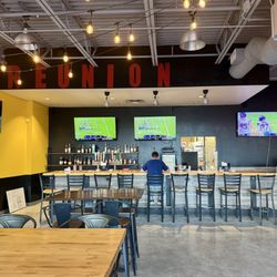 Long bar with lots of TVs