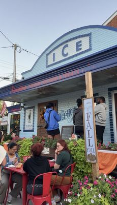 Goodies Frozen Custard & Treats by null